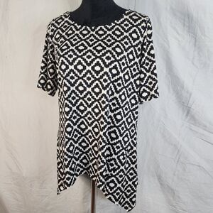 Vintage 90s NEW DIRECTIONS Size Large Black Tan Sharkbite Hem Short Slv Blouse‎